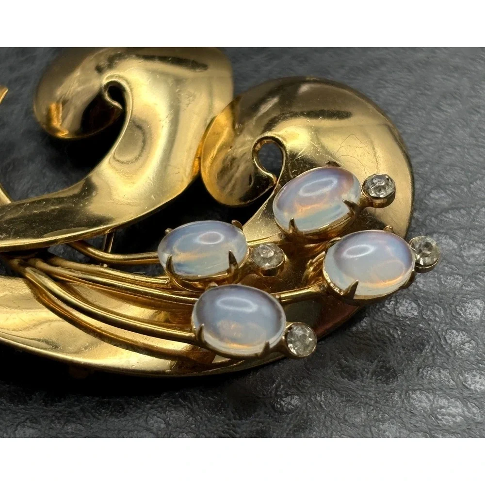 Vintage Coro Pegasus Faux Opal Glass Rhinestone Floral Brooch Modernist